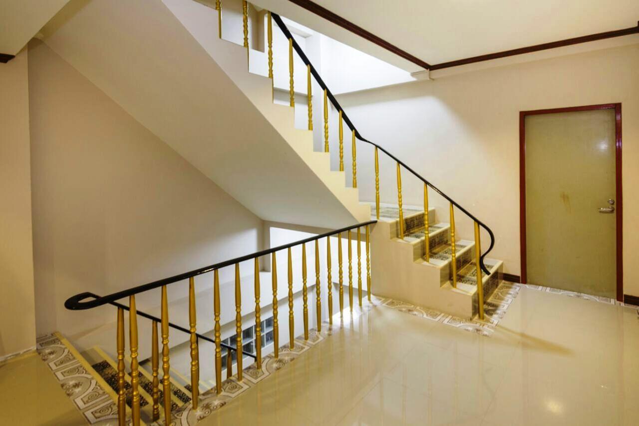 Central Avenue Residency Паттайя Экстерьер фото